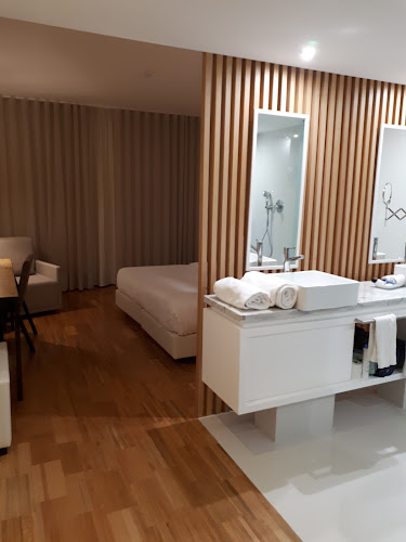 Comentarii opinii despre Hotel Race