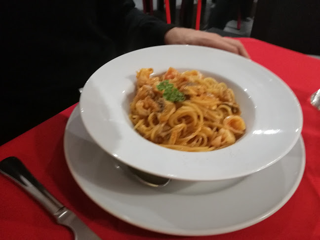 Pico da Atalaia II - Gastronomia e hotelaria