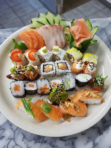 Restaurante Japonês - SUSHI LUX
