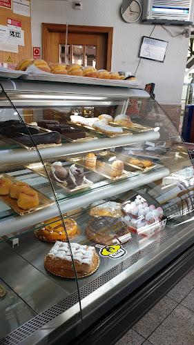 Opinii despre Padaria/Pastelaria "Low-Cost" în Oliveira de Azeméis - Gastronomia e hotelaria
