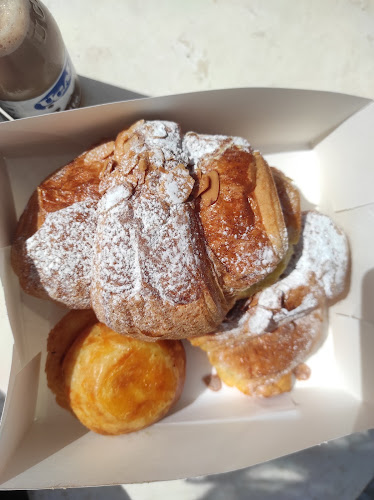 Pão Café e Companhia, Lda