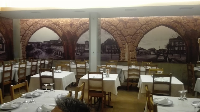 Adega Restaurante De Victor E Paulo, Lda