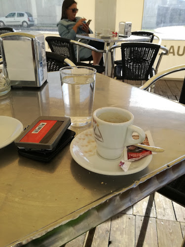 Cafetaria Tal e Qual - Gastronomia e hotelaria