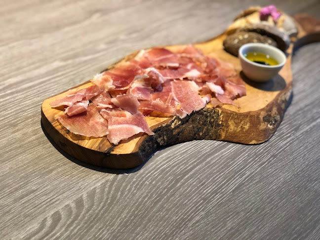 Opinii despre Grau Douro Tapas & Wine Bar în Lisboa - Gastronomia e hotelaria