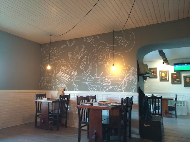 Hemingway Bar Restaurante Open Times