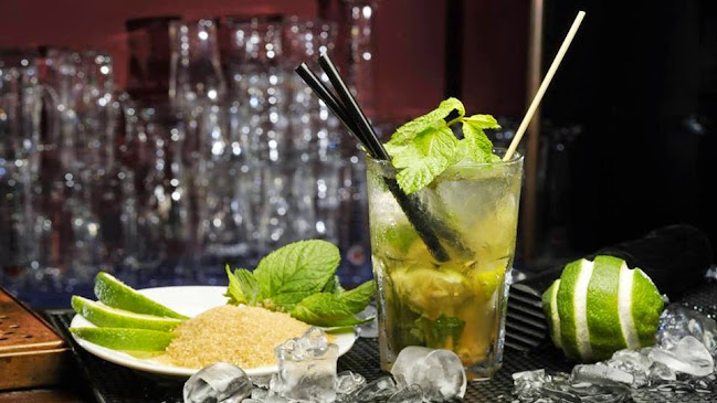 Opinii despre Bar CheSsenta în Faro - Gastronomia e hotelaria