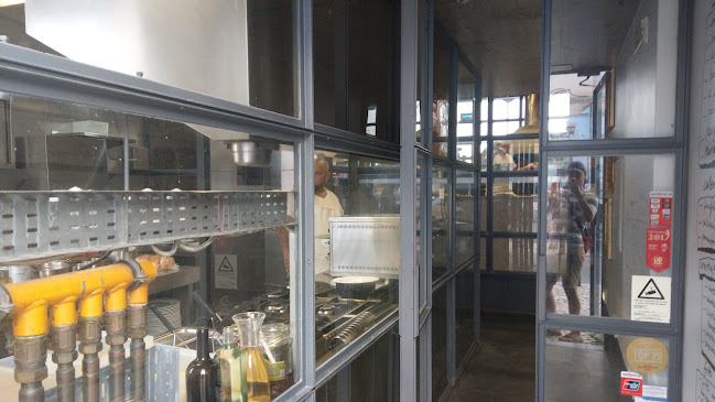 Av. Infante Dom Henrique Loja 7, 1900-264 Lisboa