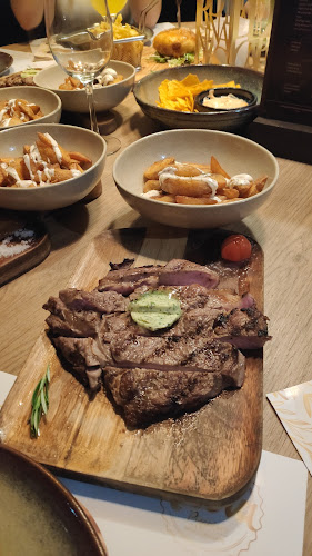 Troia Pizzaria & Restaurante - Ferreiros