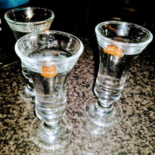 Comentarii opinii despre Manecas Bar