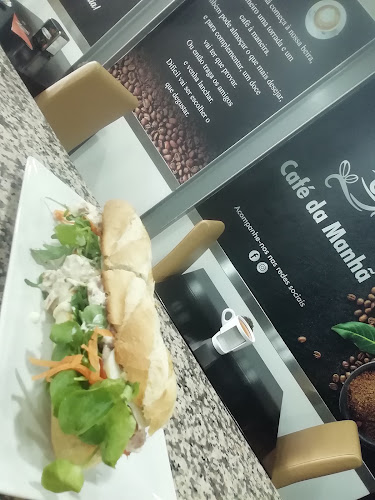 edifício mirante café da manhã, Av. Primeiro de Maio Nr 1378, 4600-013 Amarante