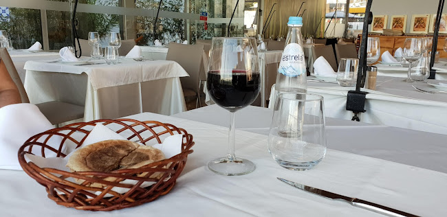 Adega Madeirense - Gastronomia e hotelaria