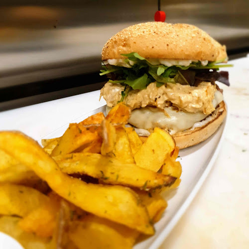 R. Silva Pereira 2A, 2855-603 Corroios