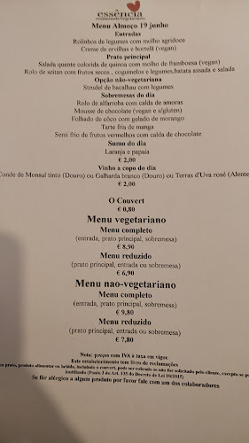 Comentarii opinii despre Essência