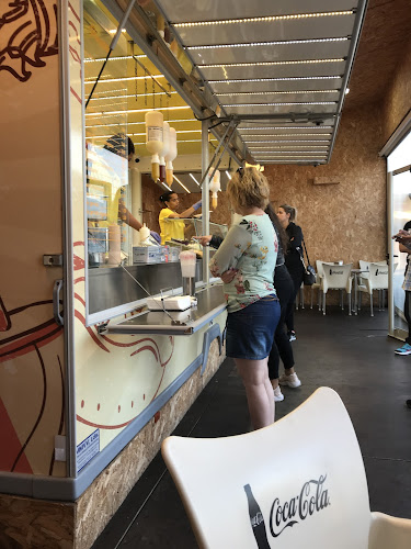 R. dos Limites 12, 4410-151 São Félix da M.nha