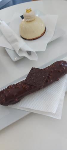 ALLIRIO'S CHOCOLATARIA Phone number
