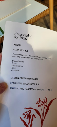 Comentarii opinii despre Stella Saldanha