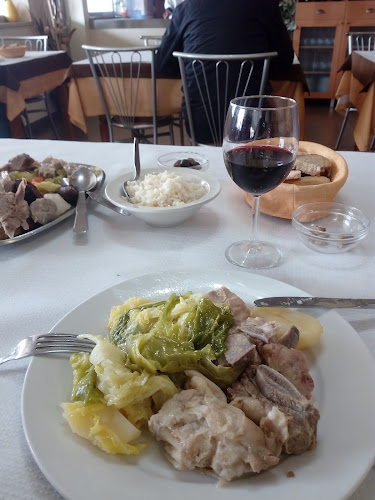 R. do Malhão 13, 2410-508 Cortes