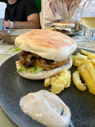 Opinii despre Coyratos Hamburgueria în Paredes de Coura - Gastronomia e hotelaria
