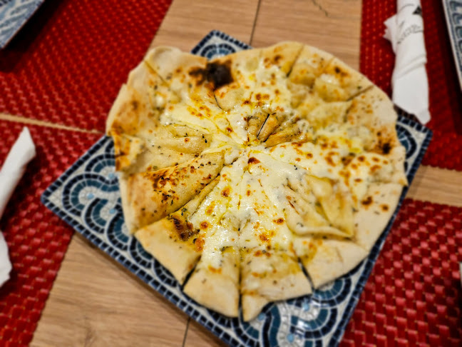 Pizza Out - Gastronomia e hotelaria