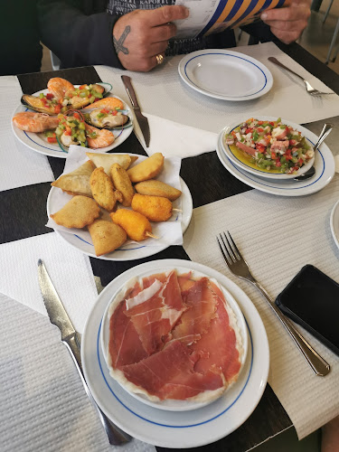 Opinii despre Farol da Póvoa de Varzim în Póvoa de Varzim - Gastronomia e hotelaria