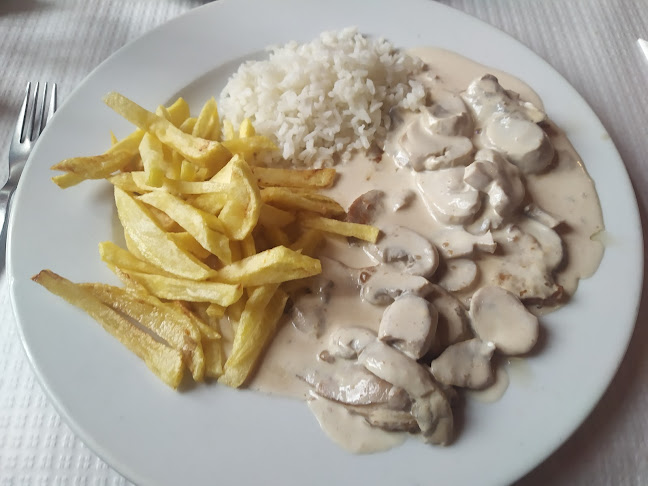 Largo da Estação 9, Faro