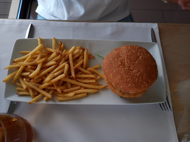 Doçaria Almeixar, Bistrô - Gastronomia e hotelaria