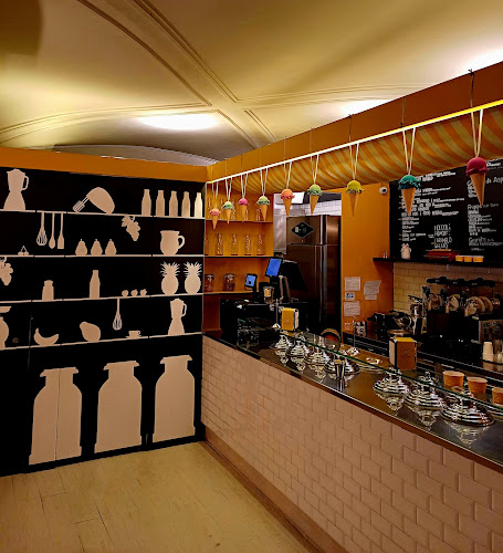 1100 332, R. da Madalena 83, Lisboa