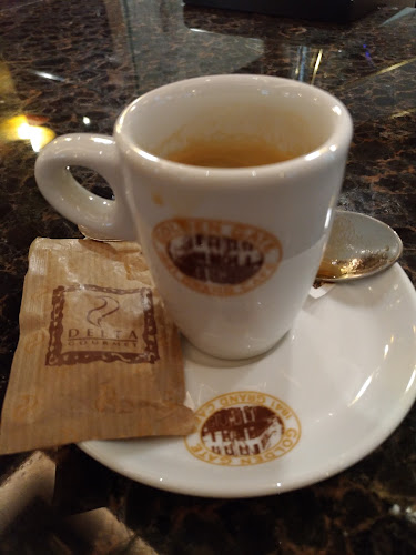 Golden Gate Grand Café - Gastronomia e hotelaria