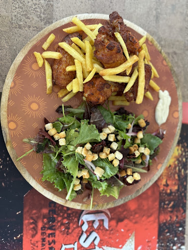 Praça do Giraldo 69, 7005-508 Évora