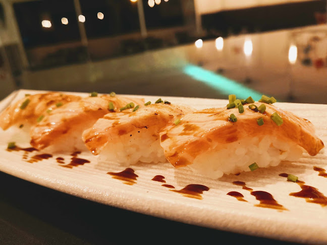 MÌ sushi bar Open Times