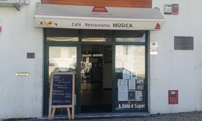Café Restaurante A Música - Gastronomia e hotelaria