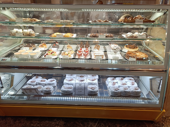 Golden Gate Grand Café - Gastronomia e hotelaria