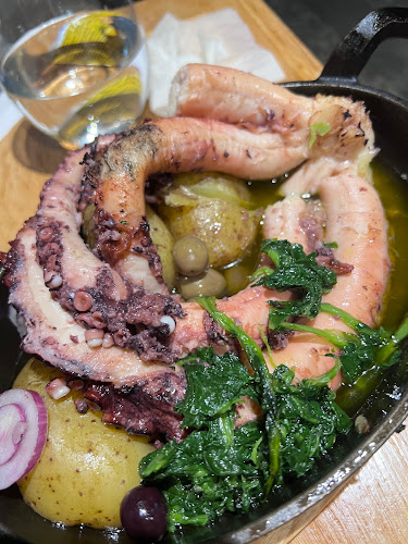 Opinii despre ALIBI by YoursPorto în Porto - Gastronomia e hotelaria