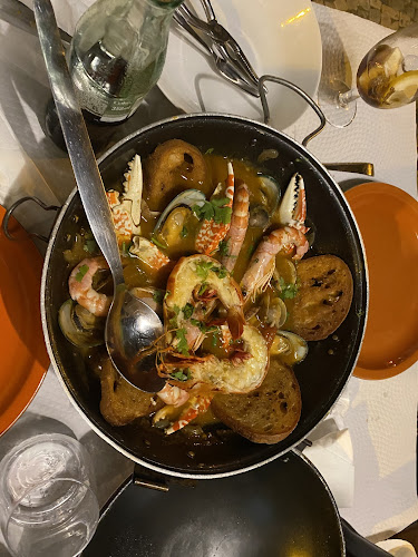 Lgo do Pé da Cruz 1, 8000-154 Faro