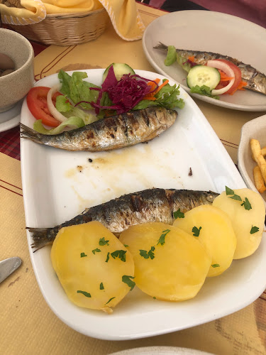 Opinii despre M. Rest & Grill în Lagos - Gastronomia e hotelaria