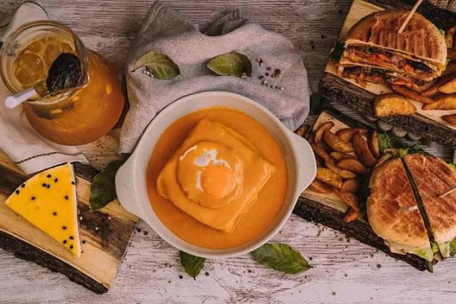 Av. São Rosendo 22, 4780-364 Santo Tirso