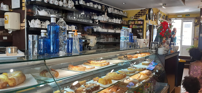 R. das Flores 9, 2845-367 Amora