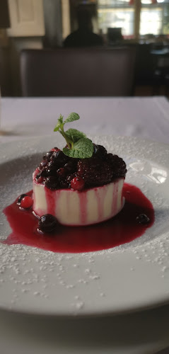 Comentarii opinii despre Essência