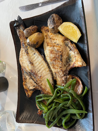 Comentarii opinii despre Os Compadres