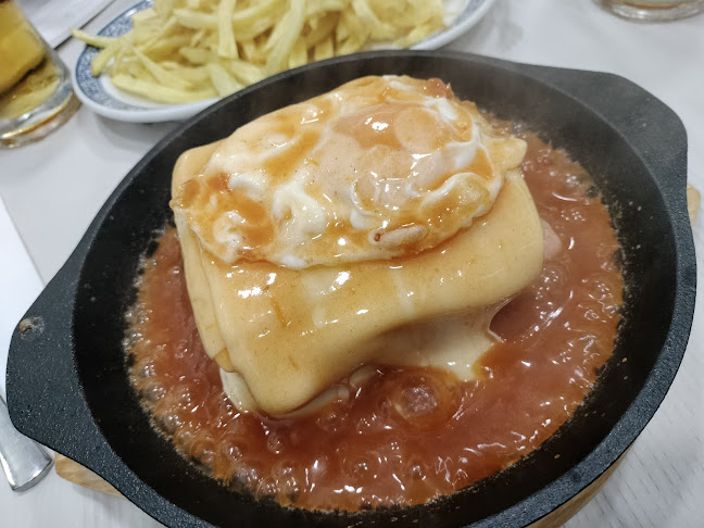 Café Santos, Toni e Ana