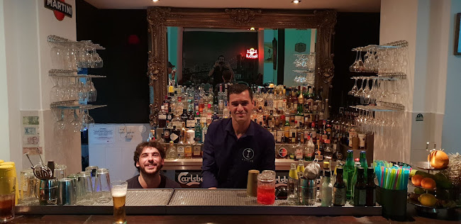 Porta 15 * Food, Wine & Cocktail Bar - Gastronomia e hotelaria