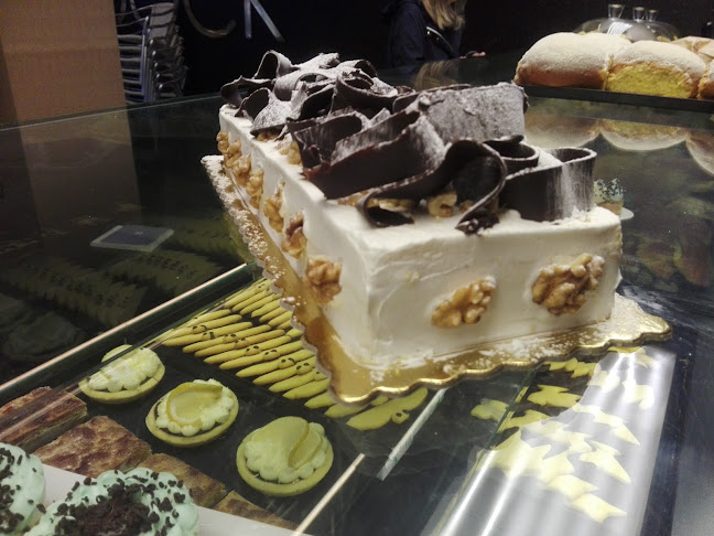 R. de Damião de Góis 331, 4050-227 Porto