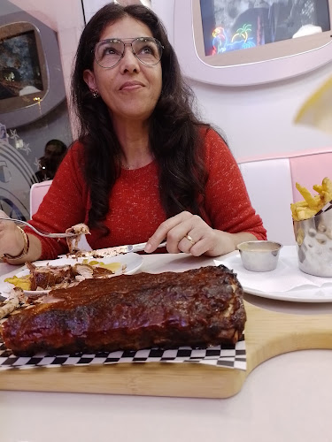 Opinii despre The Fifties Diner în Lisboa - Gastronomia e hotelaria