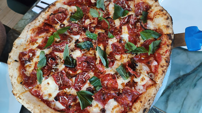 Av. Gen. Norton de Matos 35, 4450-191 Matosinhos