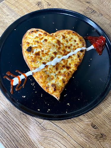 Comments and reviews of Star Kebab & Pizza Tomar