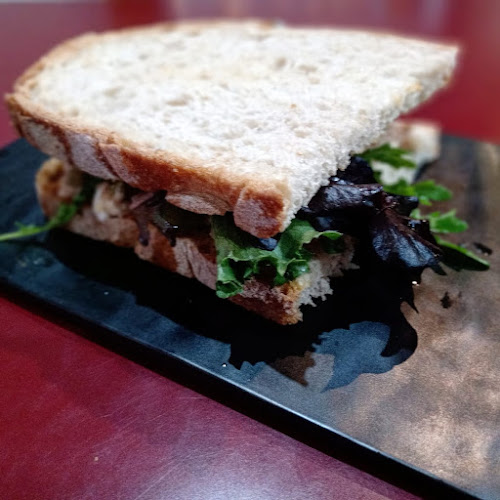 R. Eng. Henri Perron 4B, 2900-192 Setúbal