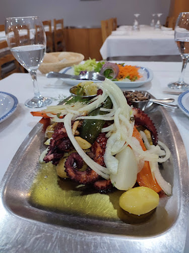 Av. Miguel Dantas 75, 4930-678 Valença