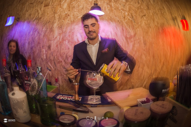 Coluna Lounge & Bar - Gastronomia e hotelaria