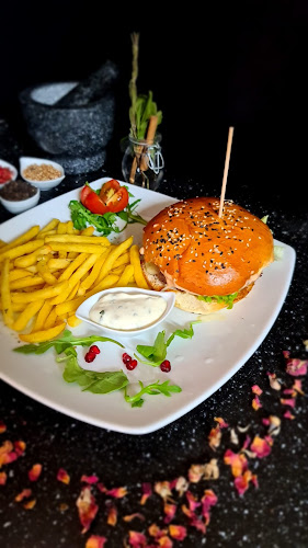 R. 25 de Agosto lote 1, 2620-257 Odivelas