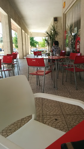 Opinii despre Café Pastelaria Sítio do costume în Castelo Branco - Gastronomia e hotelaria